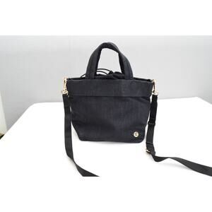 Lululemon On My Level Bag Small Black Gold Crossbody Strap